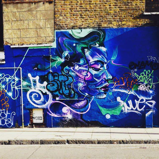 Graffiti par MrCenzone - Hoxton